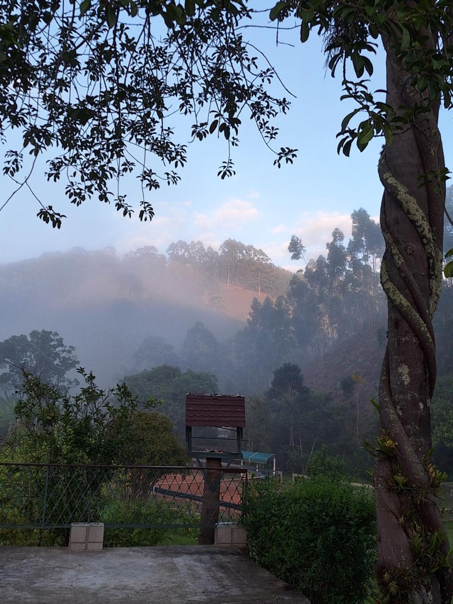 Vila Chacara Ladeira De Pedra Salesópolis Exteriér fotografie